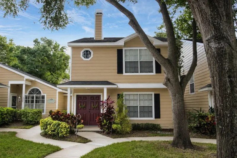 2384 Hounds Trl, FL
