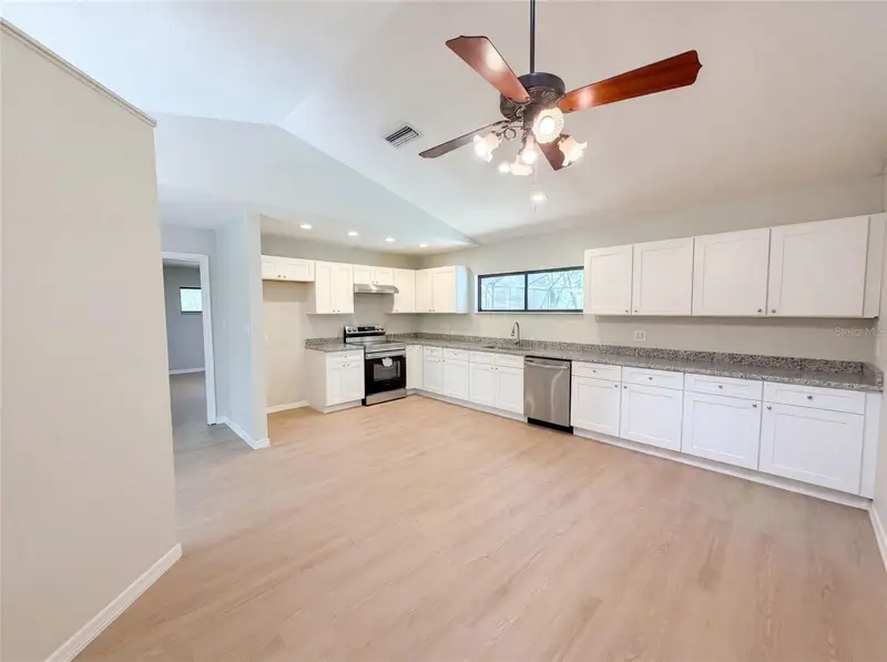 3739 Lake Griffin Rd, FL