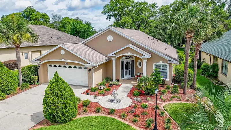 710 Lake Diamond Ave, FL