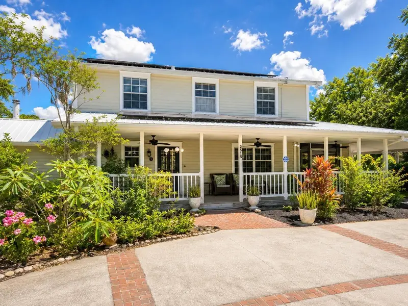 2515 16th Avenue Dr E, FL