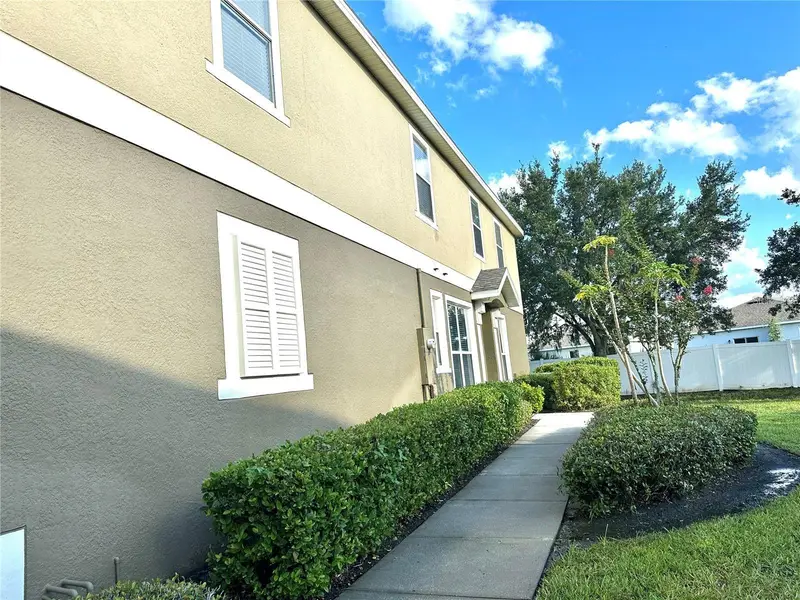 1971 Estancia Cir, FL