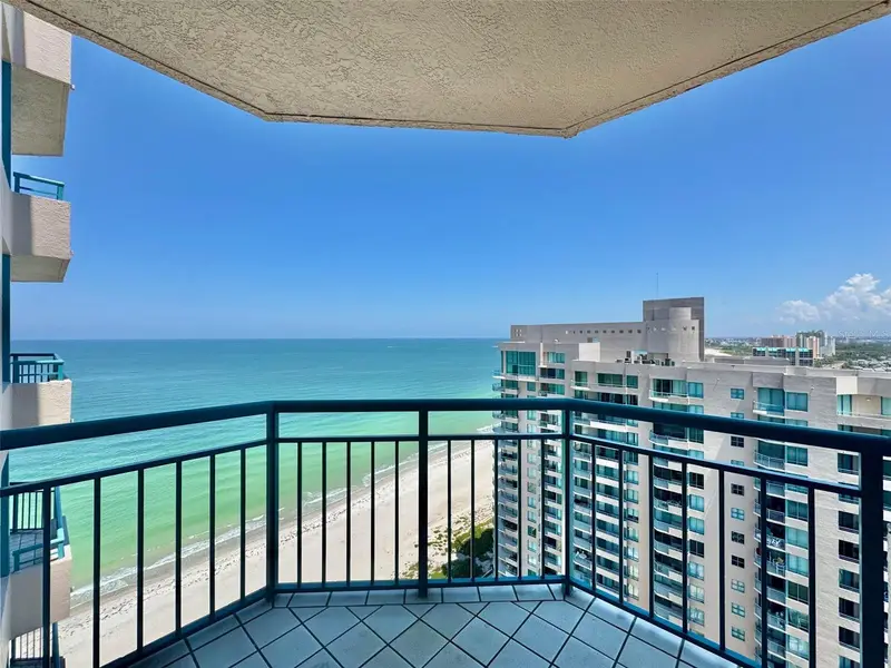 1540 Gulf Blvd #2107, FL