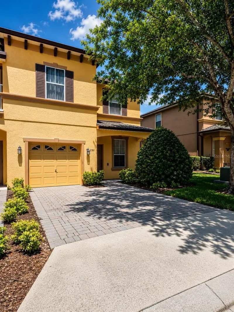 2761 Retreat View Cir, FL