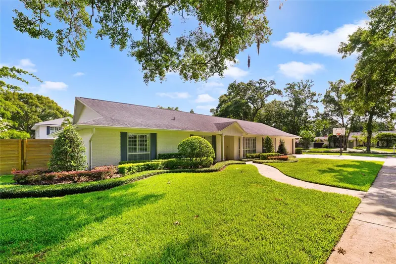 1615 King Arthur Cir, FL