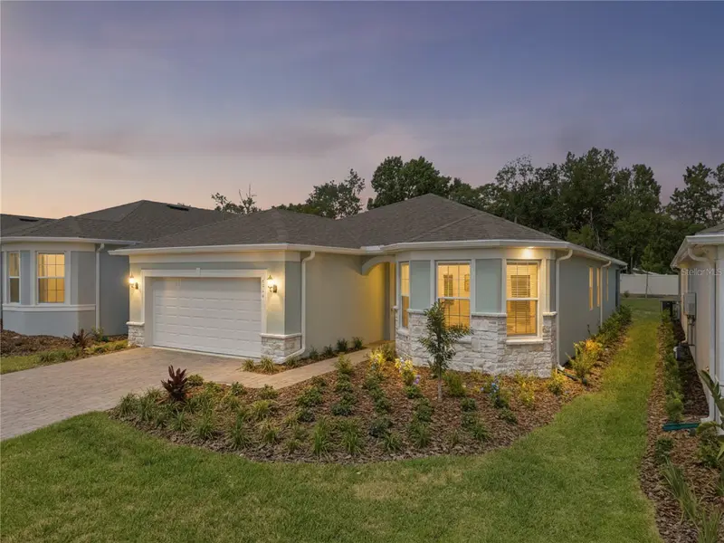 2458 Del Webb Dr, FL