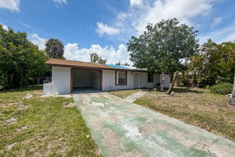 1515 Maple Dr, FL