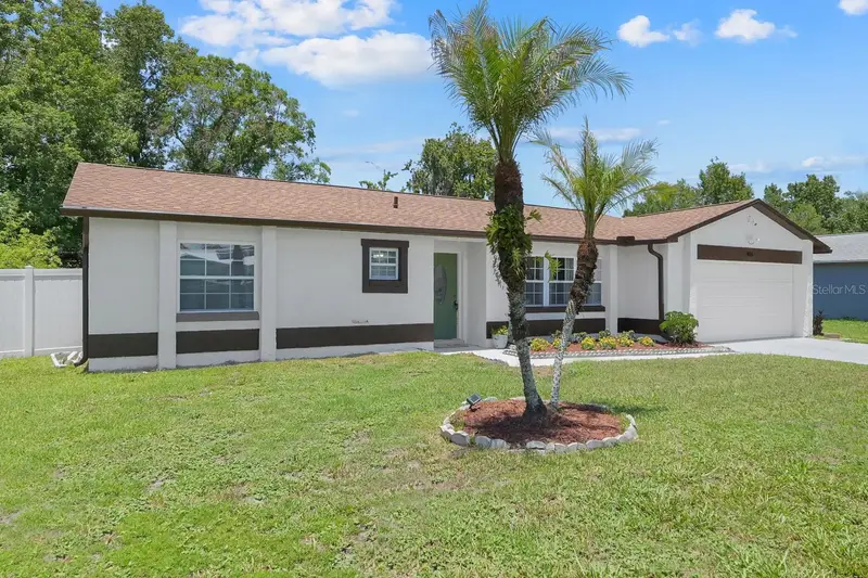 416 Riverwoods Cir, FL