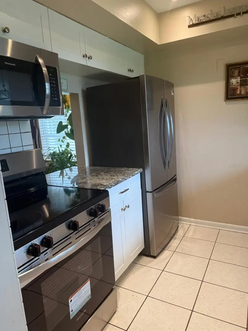 2208 Gardenia Way, FL