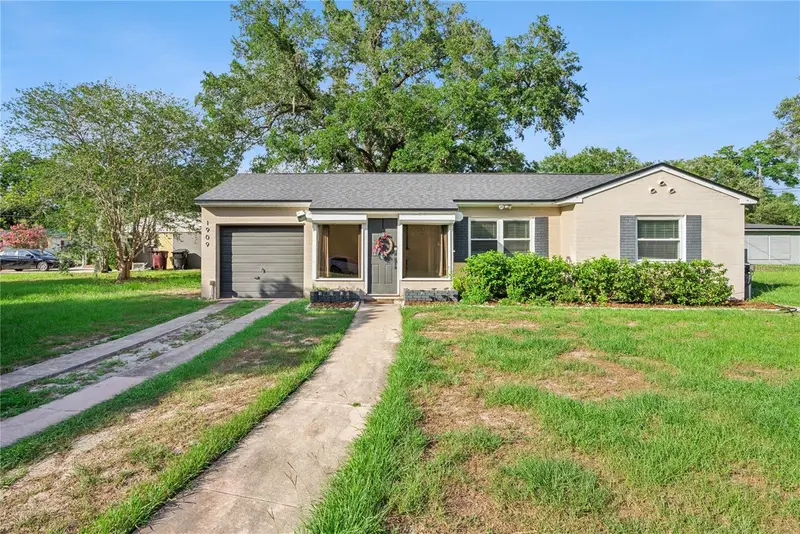 1909 Fern Cir, FL