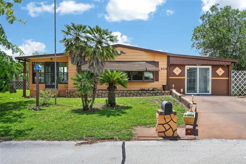 6510 Ne 2nd Pl, FL