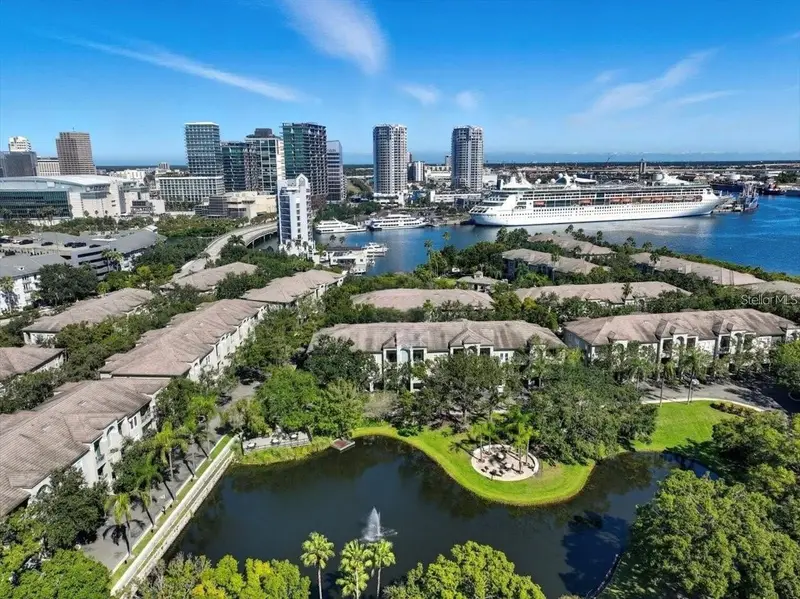 716 Promenade Pl, FL