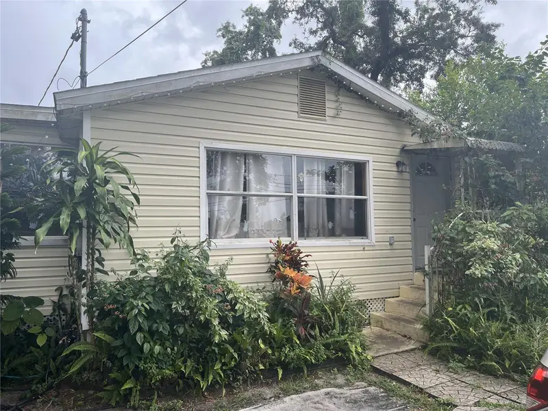 1127 Auburn St, FL