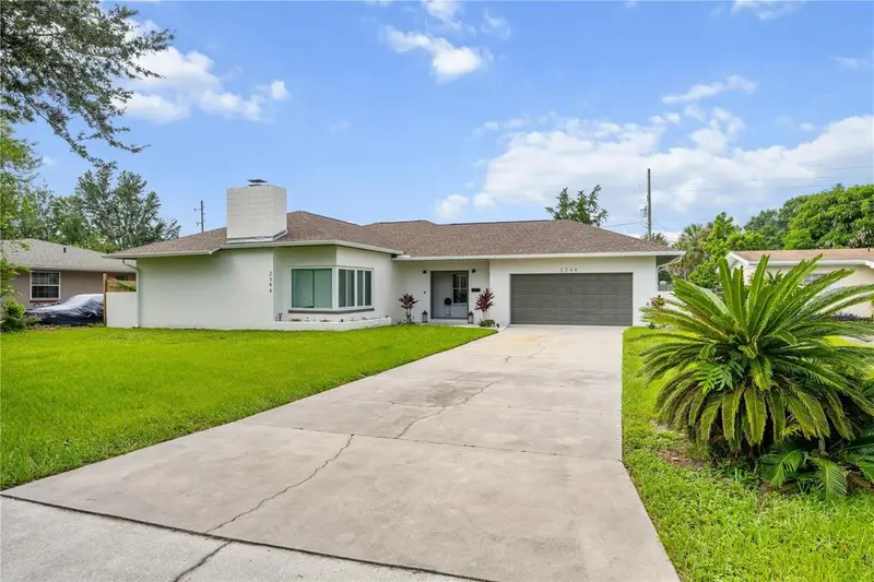 2344 Woodcrest Dr, FL