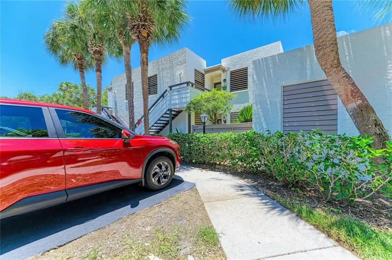 376 Springdale Dr, FL