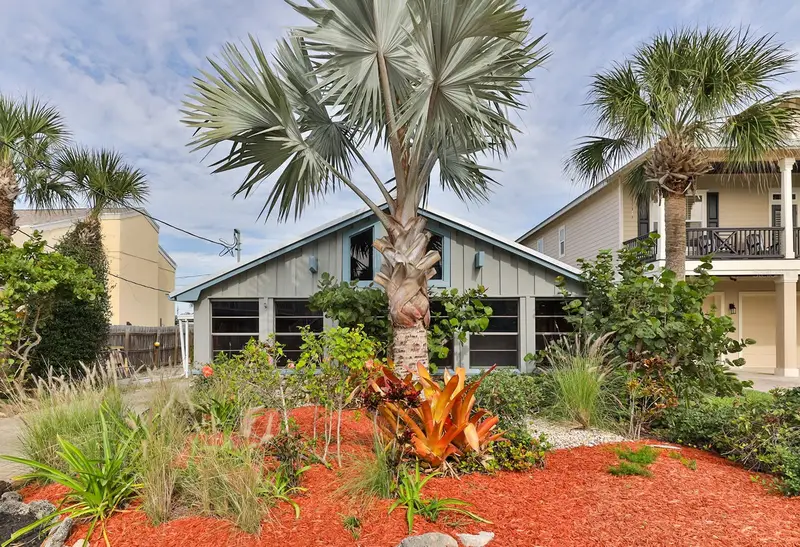 314 Due East St, FL
