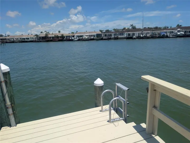 542 Boca Ciega Point Blvd N #2108, FL