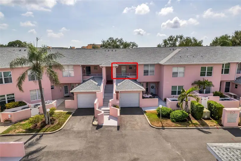 4220 Pinebrook Cir #11, FL
