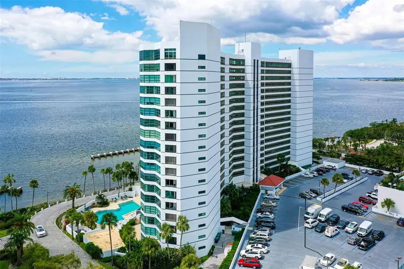 888 Boulevard Of The Arts #505, FL