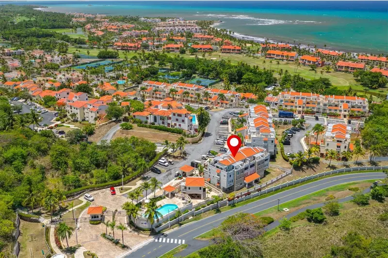 285 Palmas Inn Way Cor Se #1303, PR