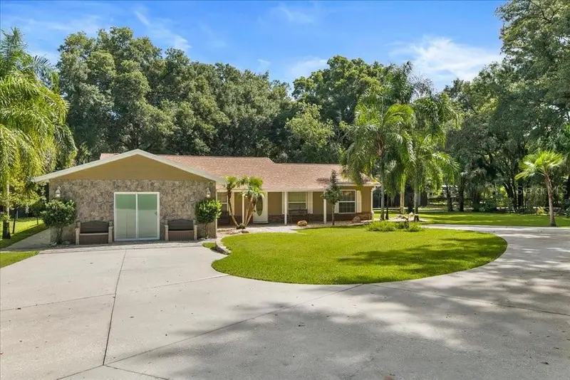 2619 W Ponkan Rd, FL
