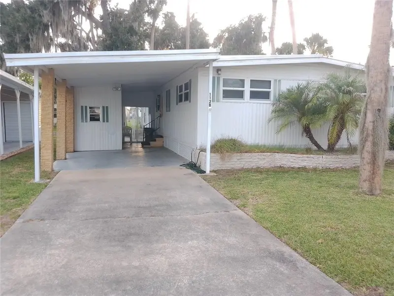 112 Palm Dr #B, FL