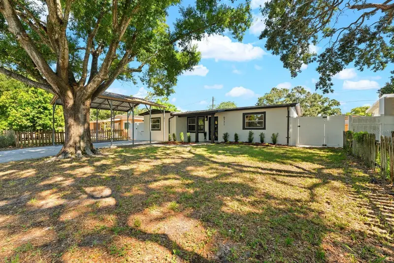 5771 92nd Ter N, FL