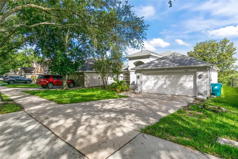 1935 Westpointe Cir, FL