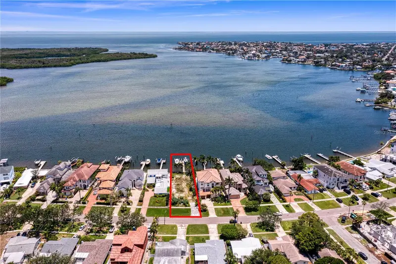6527 Bayou Grande Blvd Ne, FL