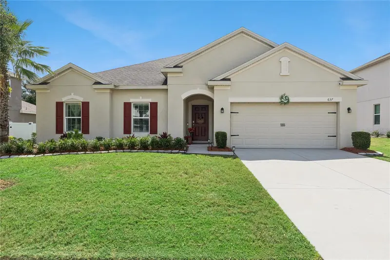 637 Bay Bridge Cir, FL