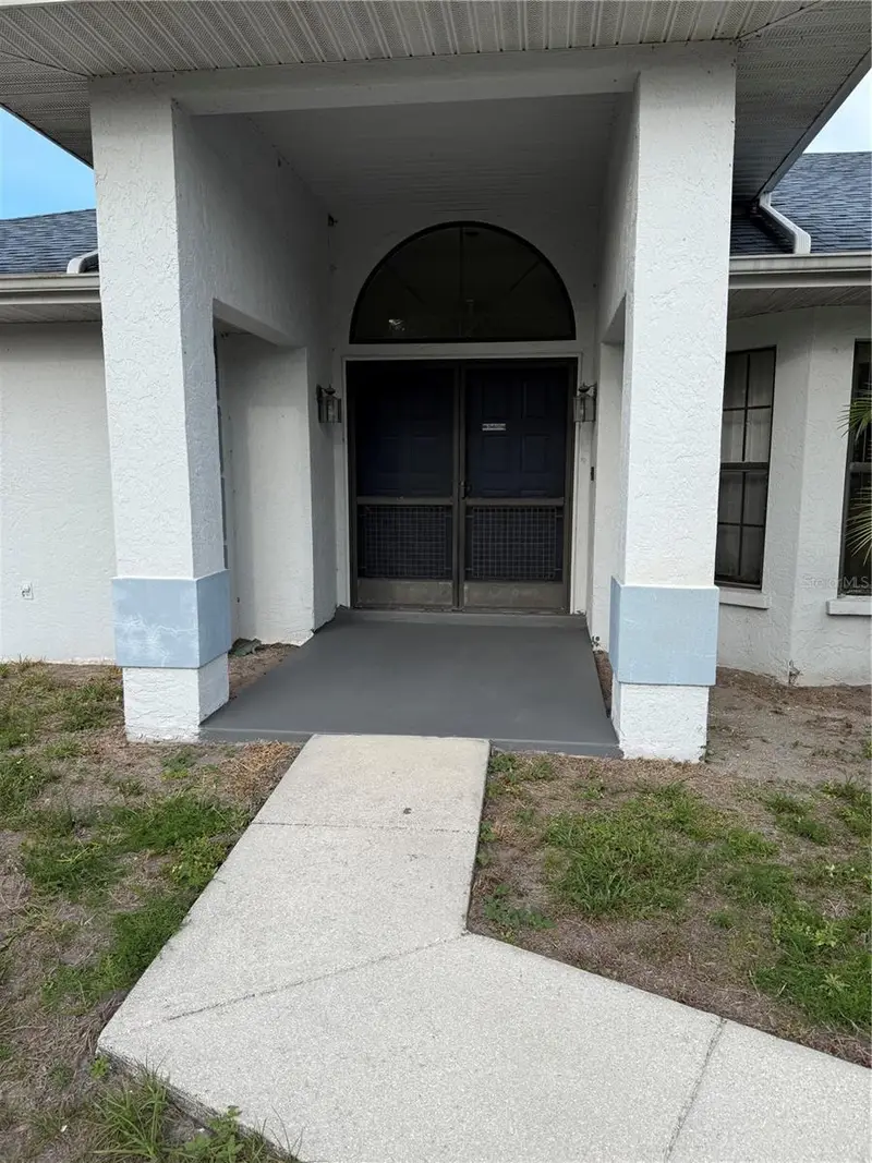 4675 32nd Ct E, FL