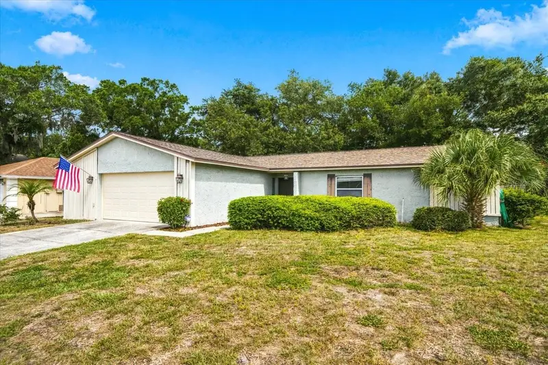 16330 Bonneville Dr, FL