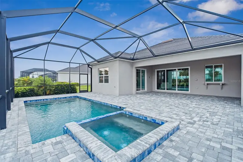 17300 Jadestone Ct, FL