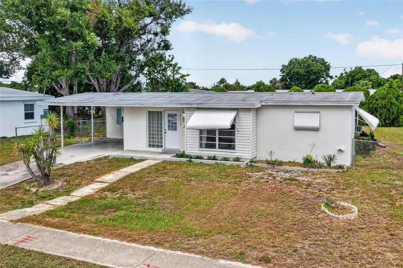 22123 Belinda Ave, FL