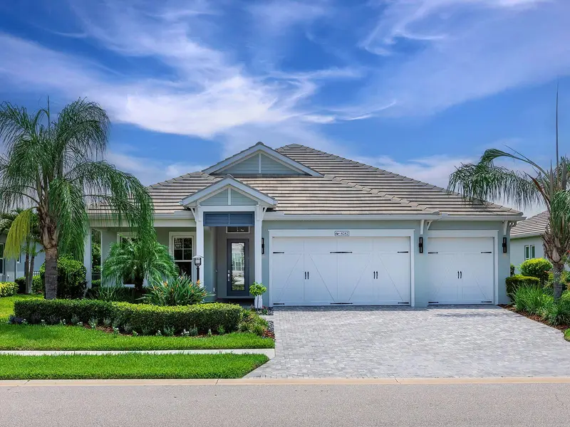 8282 Grande Shores Dr, FL