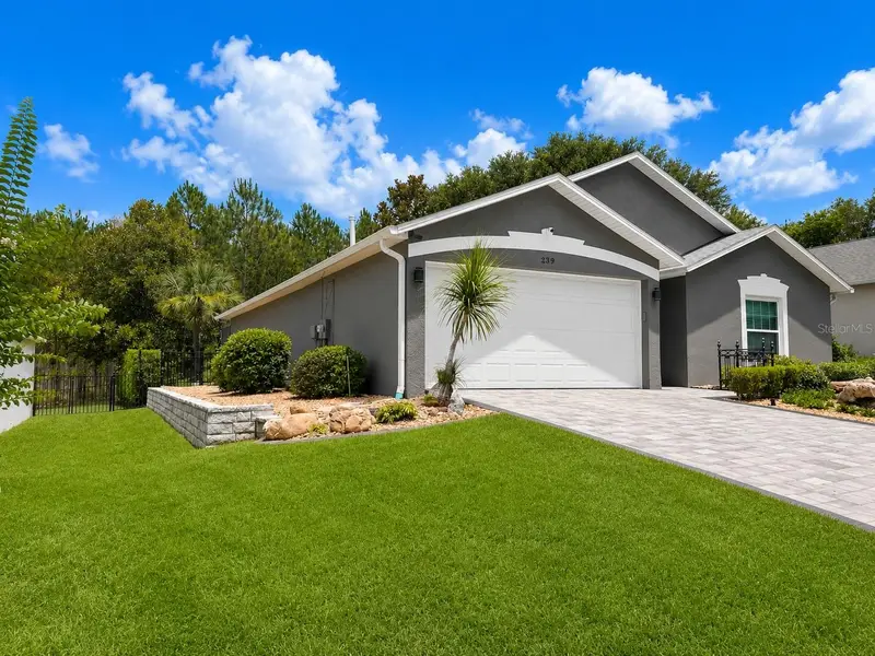 239 China Berry Cir, FL