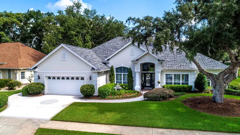 Mount Dora pending