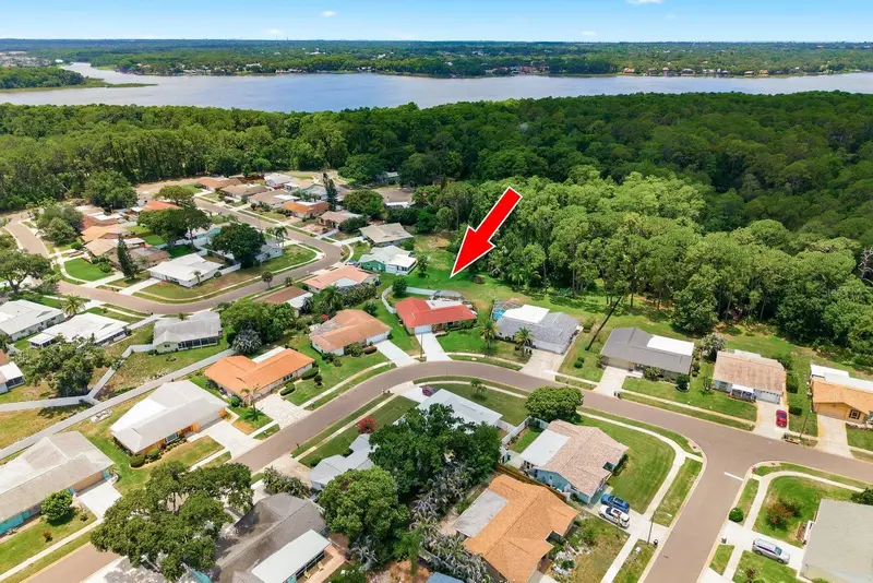 900 Mainsail Way, FL