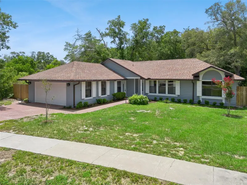 125 Donna Cir, FL