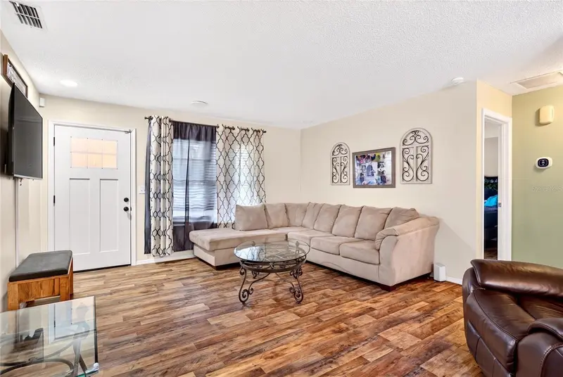 27 Cedar Trce, FL