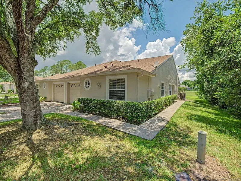 34907 Double Eagle Ct, FL
