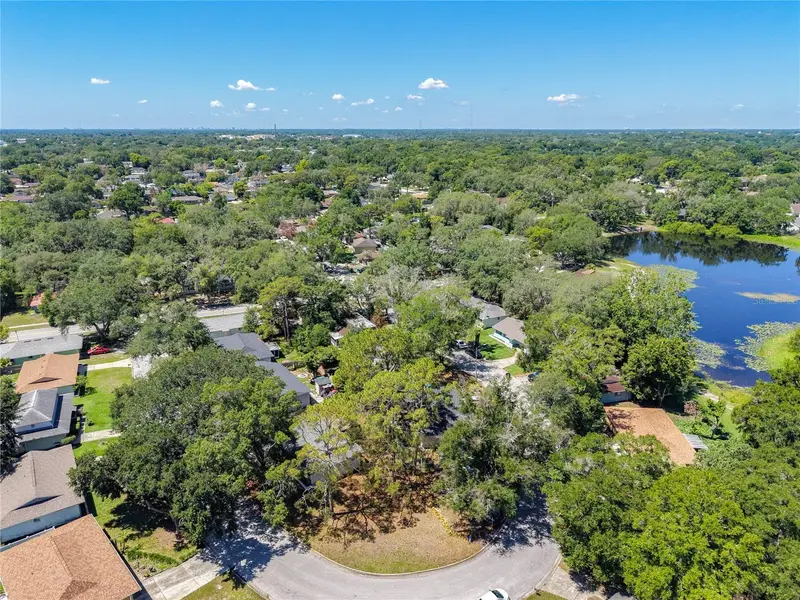 4510 Three Lakes Cir, FL