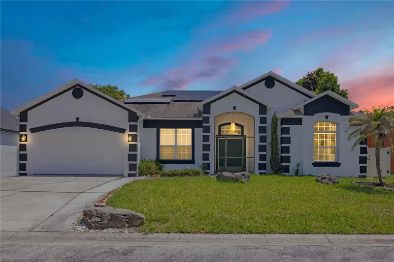 216 Boxwood Dr, FL