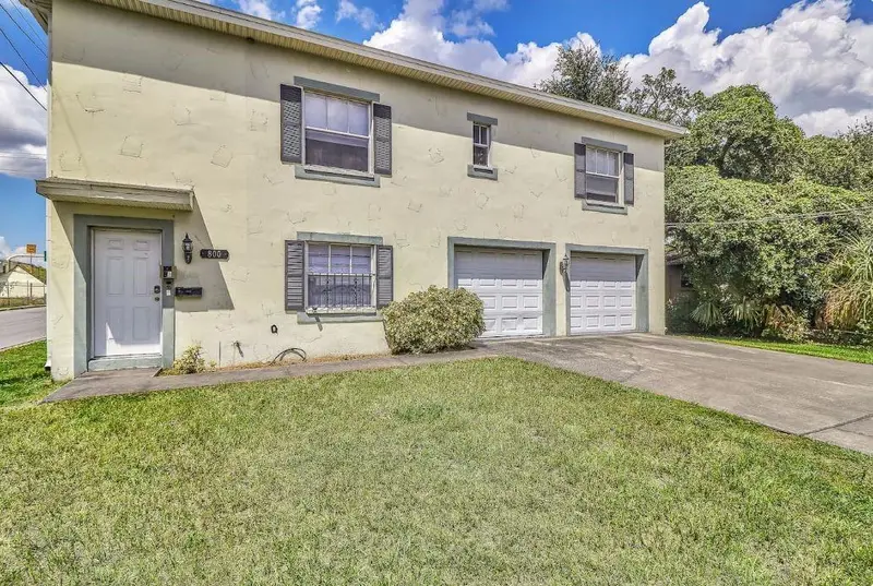 800 E Baker St, FL