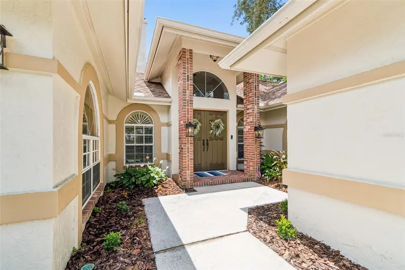 18106 Fairmead Ct, FL