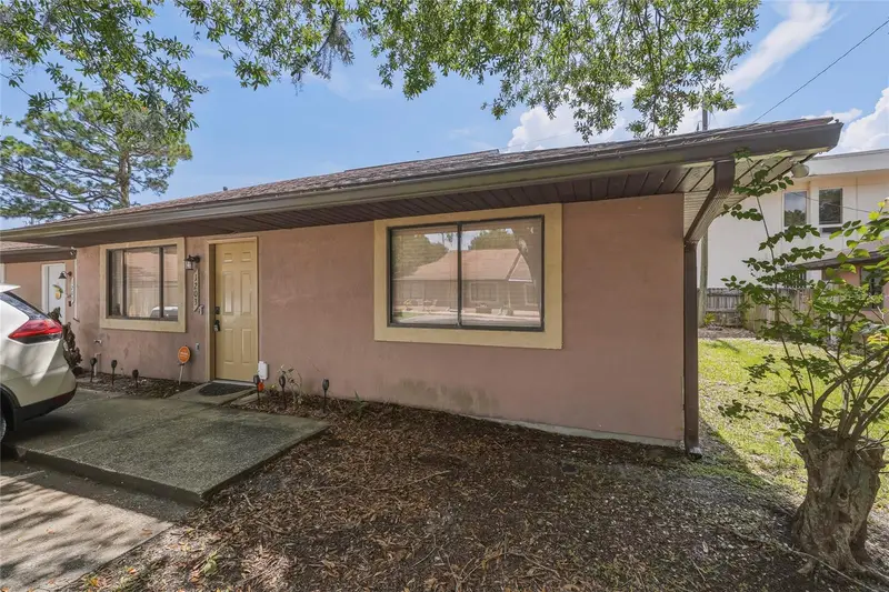 1203 Shady Pines Ln, FL