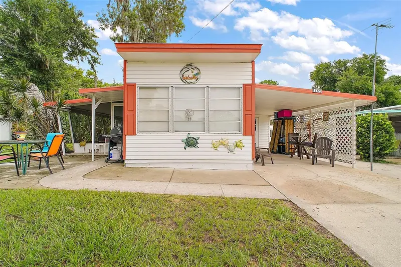 11723 Magnolia Ave, FL