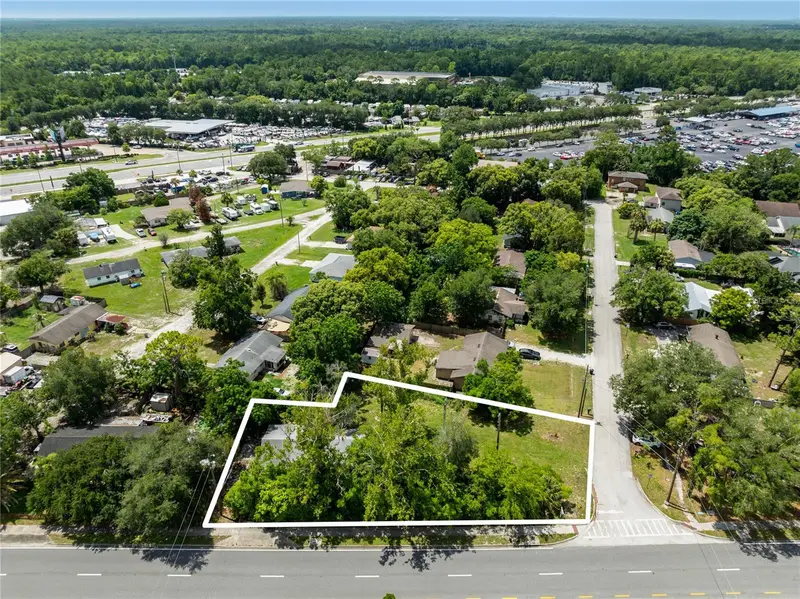 3711 N Ronald Reagan Blvd, FL