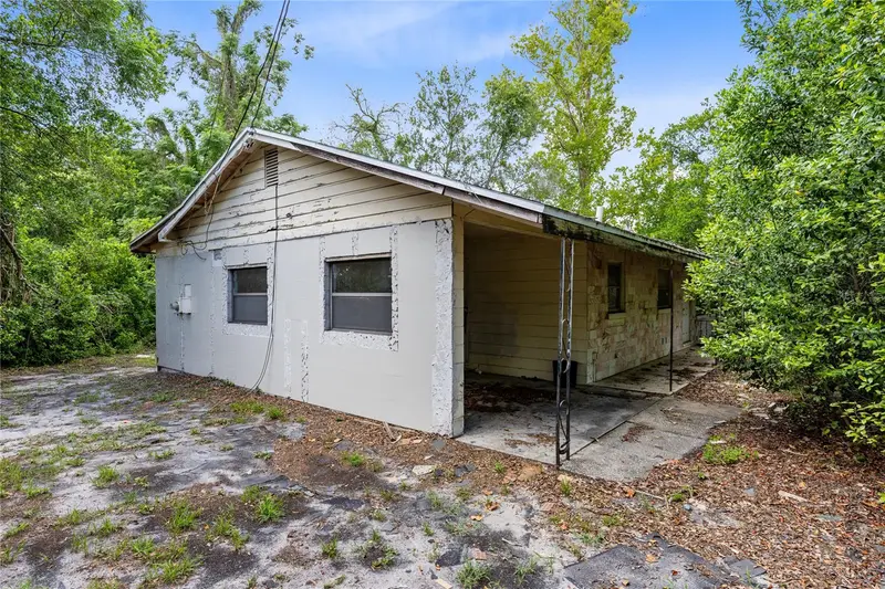 3711 N Ronald Reagan Blvd, FL