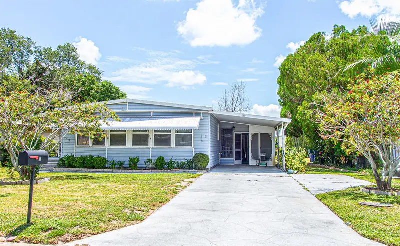 26 Hamilton Ln, FL
