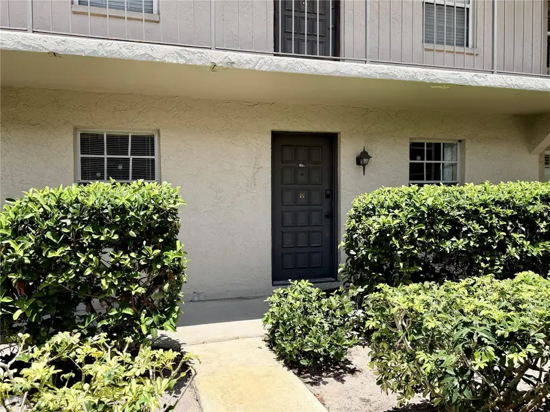 8703 Bardmoor Blvd #102, FL